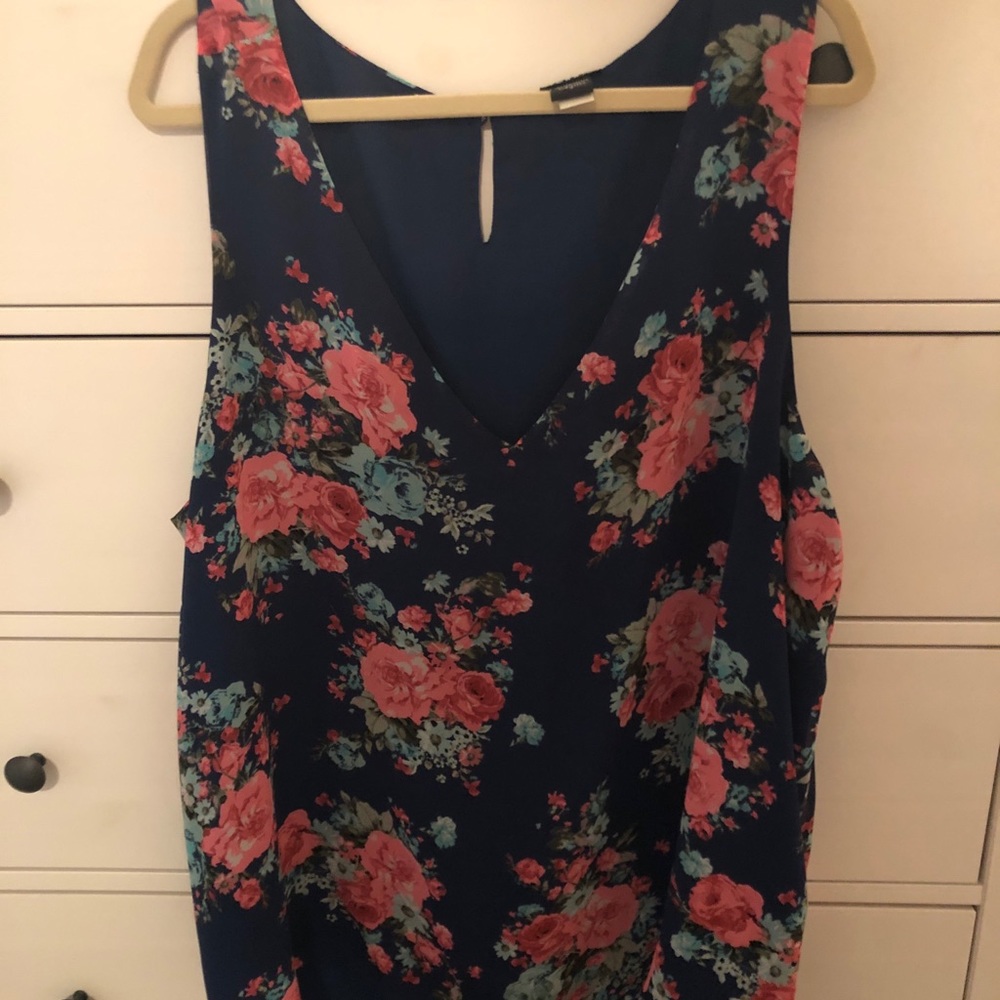 Torrid floral tank size 3